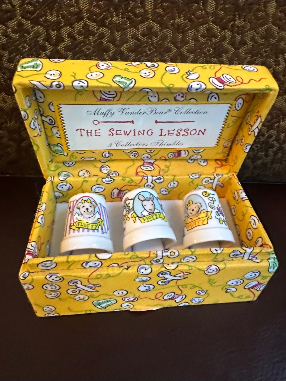 North American Bear CO collectible Ceramic Thimble Set Vintage
